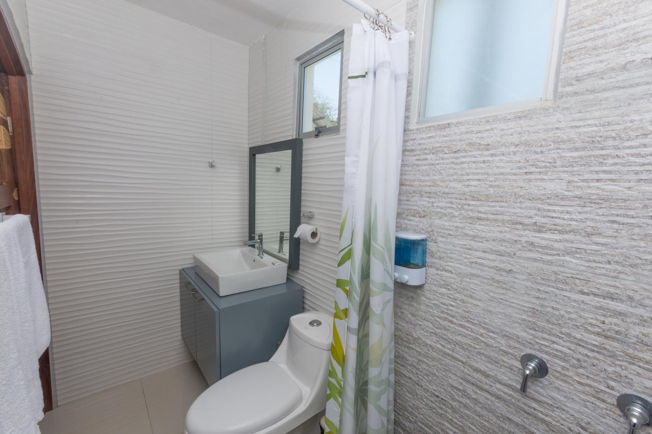 Hotel Las Olas プンタレナス エクステリア 写真